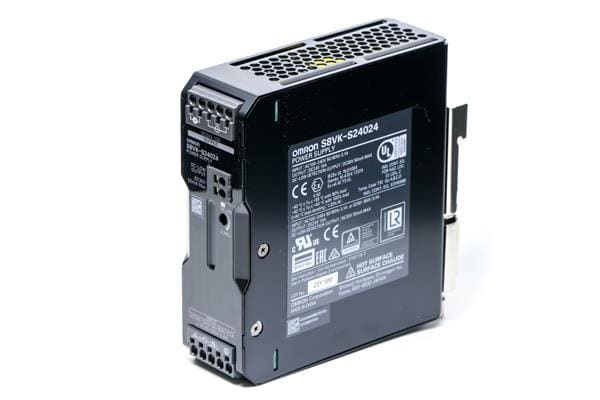 売却 新品 OMRON オムロン S8VK-S24024 24VDC 10A 用 スイッチ電源 保証付き