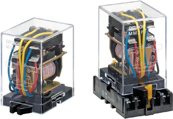 OMRON 電源 マルチコントロールセット RC3008 出力コンセント毎に消費電力量（CO2排出量）をモニタリングできる機能